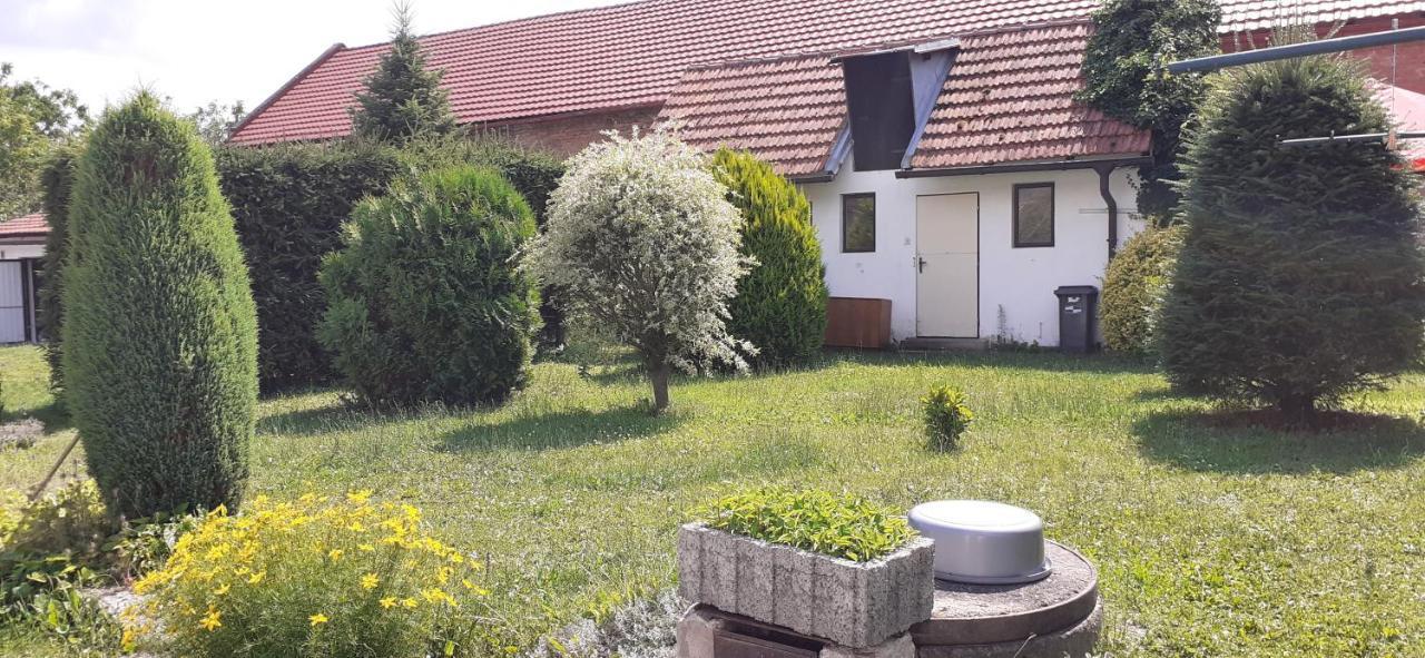 Lázně Bohdaneč Farma Macas 빌라 외부 사진
