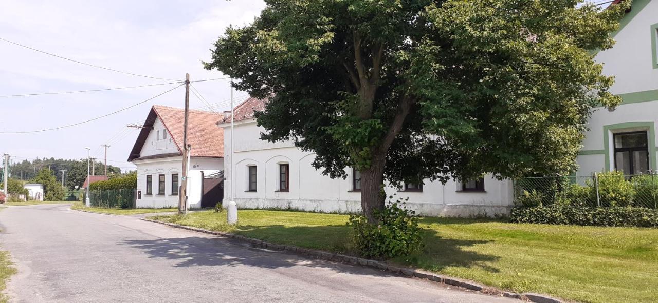 Lázně Bohdaneč Farma Macas 빌라 외부 사진