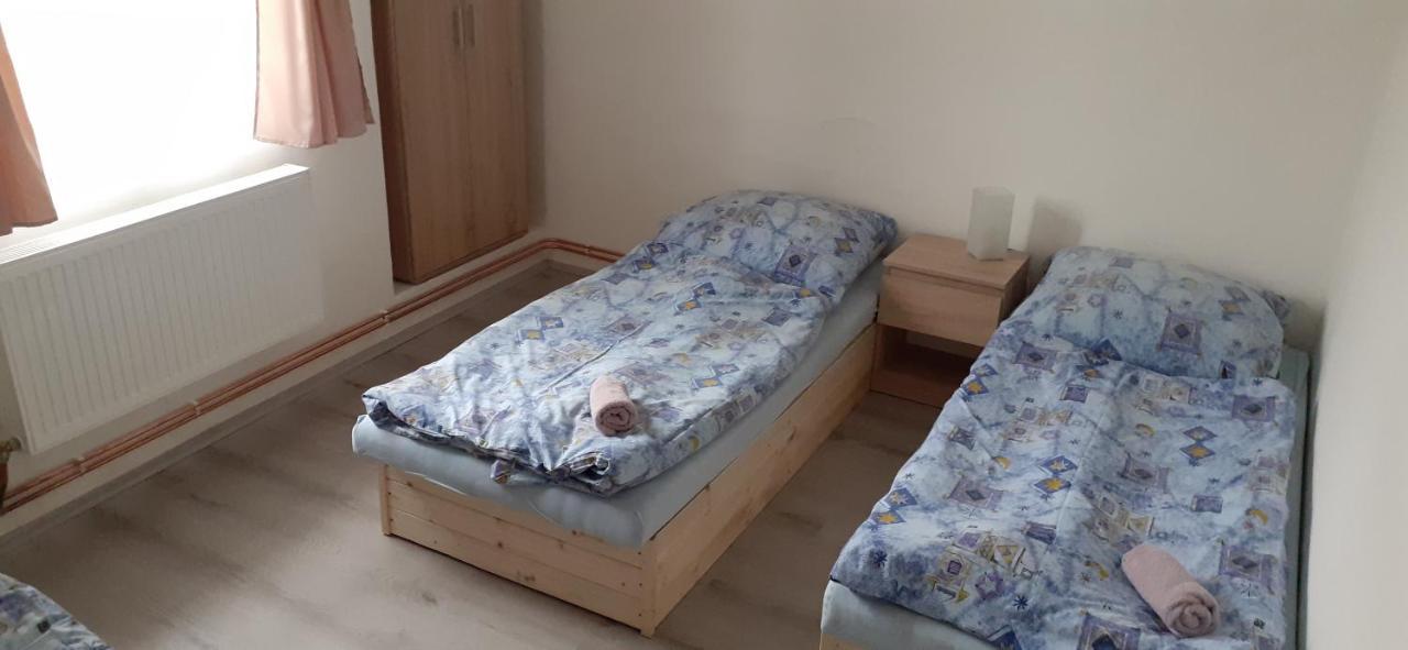 Lázně Bohdaneč Farma Macas 빌라 외부 사진